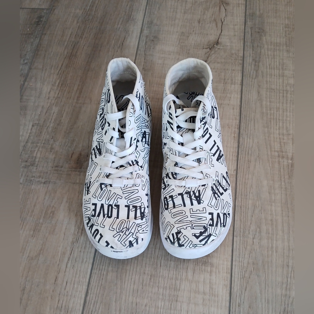 Nobull " All Love" Mid Canvas Trainer Sneakers. Unisex. Size 8(W), 6.5(M)